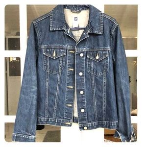 GAP jean jacket. EUC. Gently worn